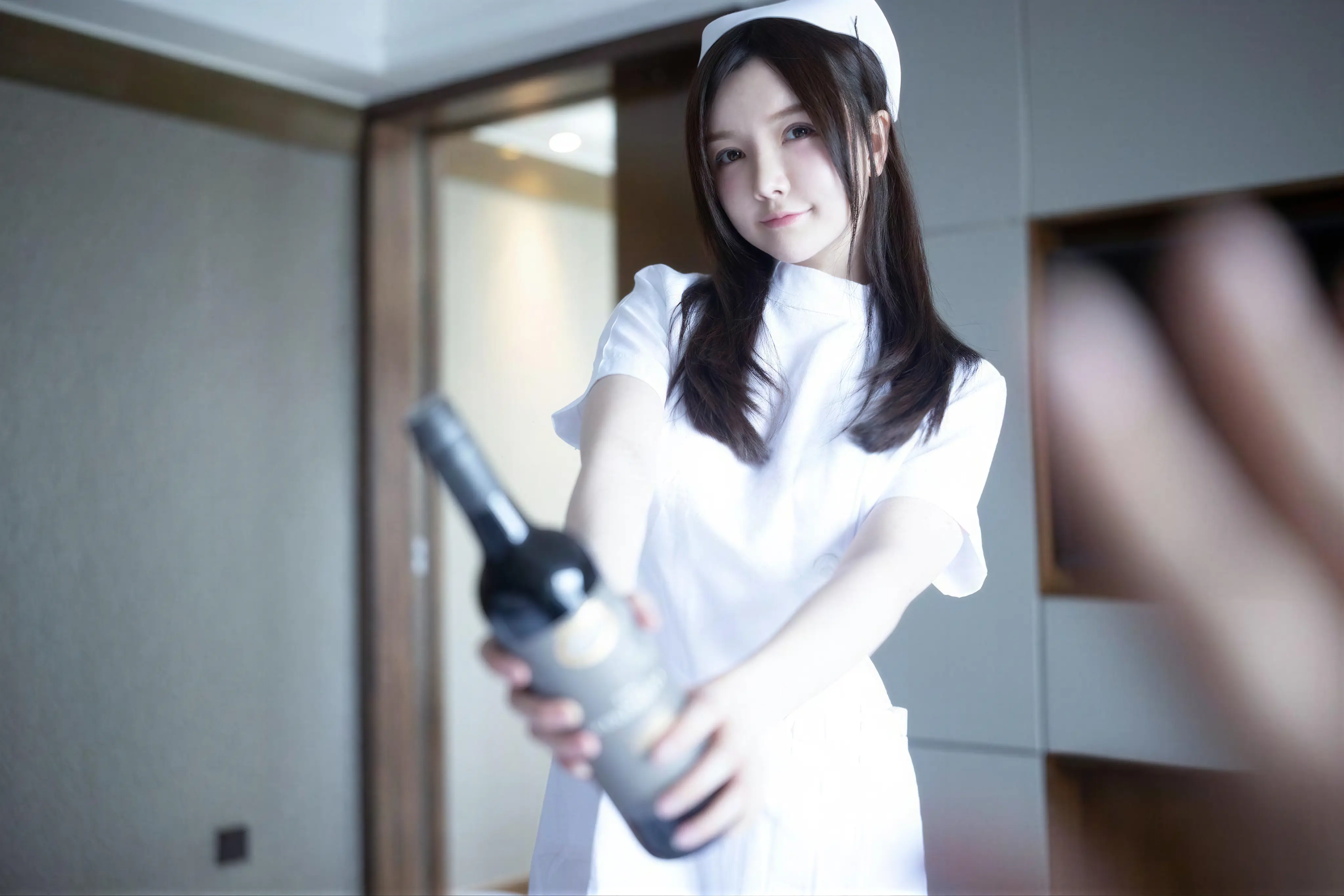 糯美子 – 性感护士 30P